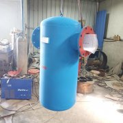 dn250水汽分離器特點(diǎn)：耐高溫、承高壓、使用壽命長(zhǎng)、維護(hù)成本低